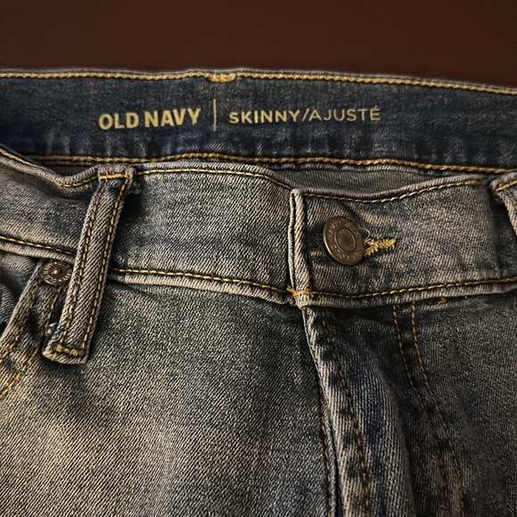 Old navy skinny jeans - Picture 2 of 2